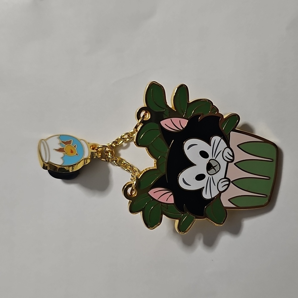 (3/$65) Disney Cats in Planters Charactet Figaro Enamel Pin From Pinocchio